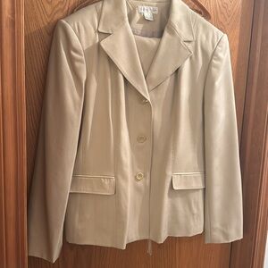 Worthington lined women’s pants suit